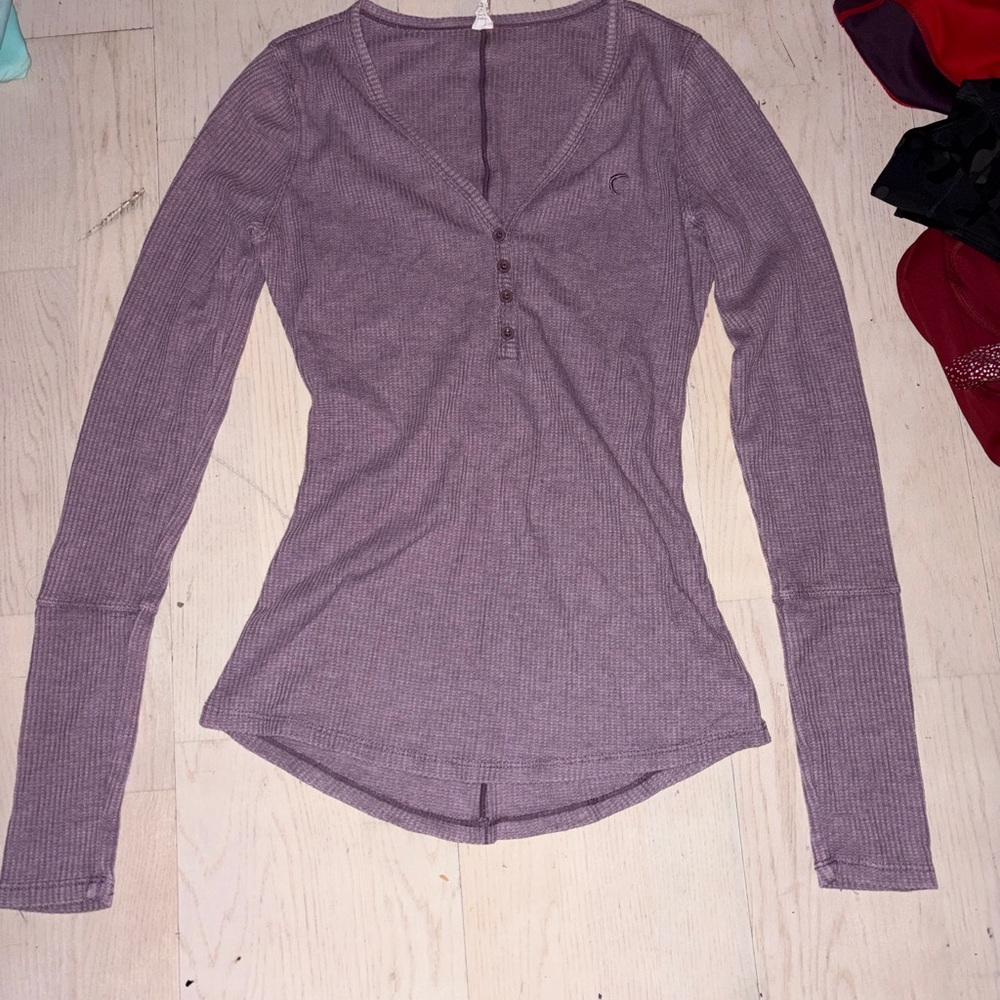 Ribbed Henley V-Neck Long Sleeve Thermal Top in Dusty Mauve
